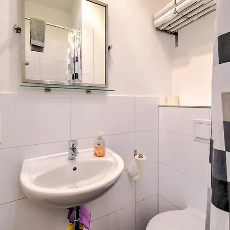 Modern In With Private Terrace Apartmán