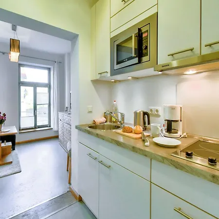 Modern In With Private Terrace *