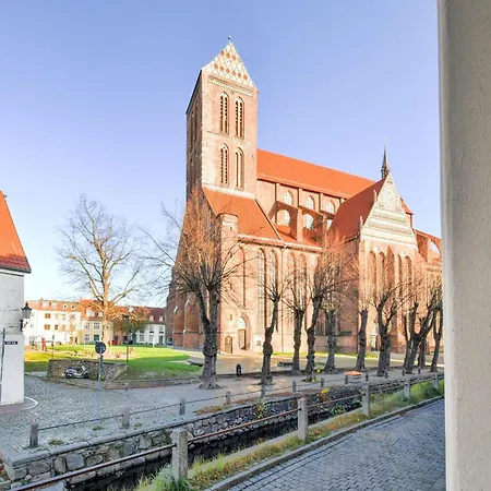 아파트 Modern In With Private Terrace Wißmar