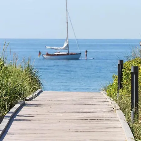 Modern In With Private Terrace 아파트 *