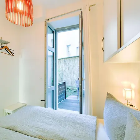 Modern In With Private Terrace Apartmán *